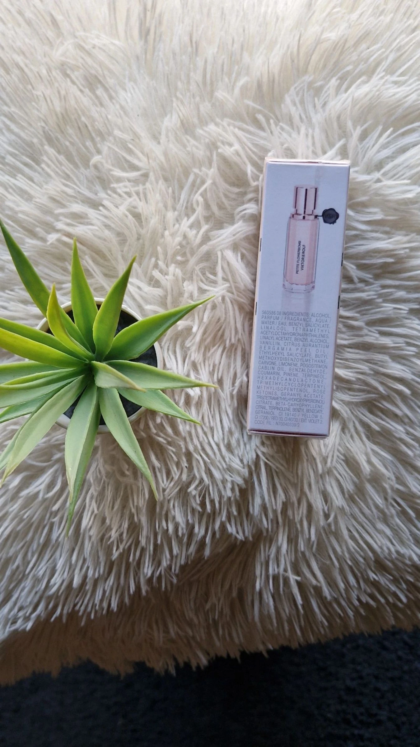 Perfume Viktor & Rolf – Flowerbomb (Petite Flowerbomb 20 ml) – Novo em blister – photo 2